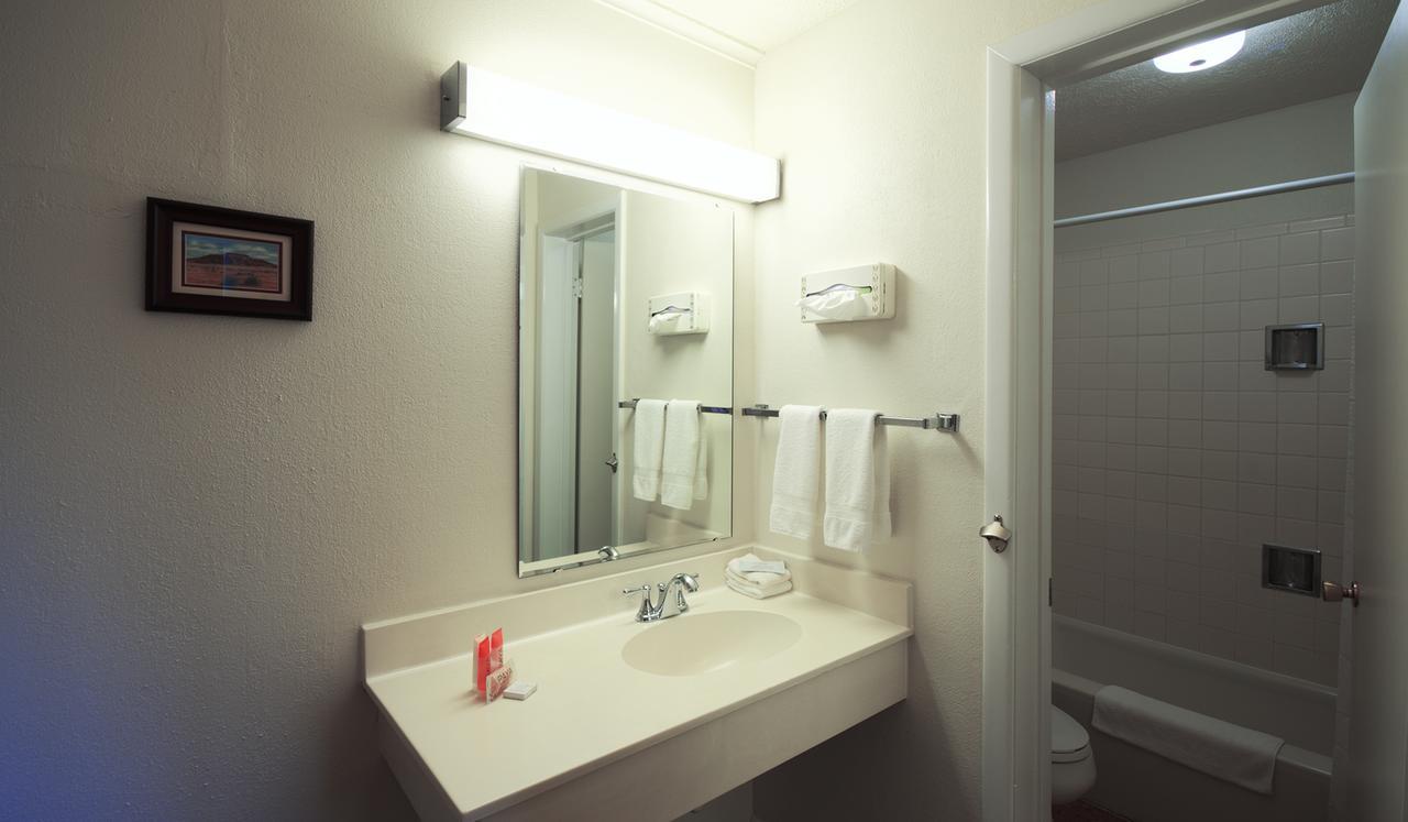 Roadrunner Lodge Motel Tucumcari Ngoại thất bức ảnh