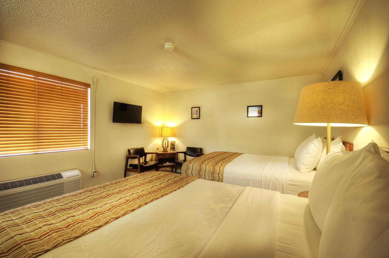 Roadrunner Lodge Motel Tucumcari Ngoại thất bức ảnh